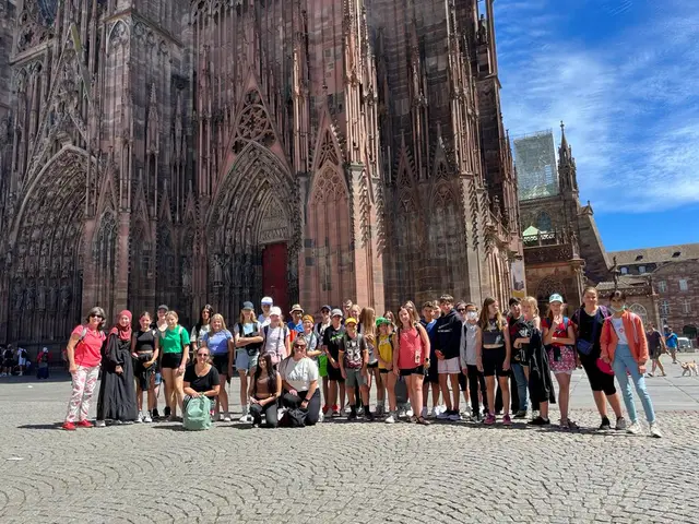 Gruppenfoto vor dem Straßburger Münster